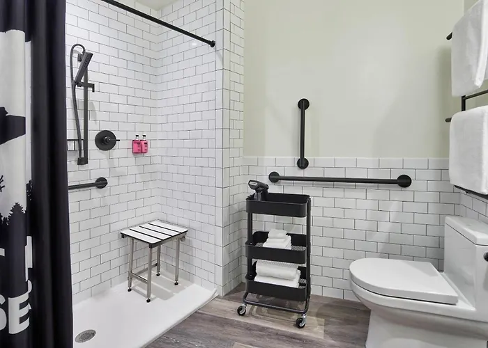 Moxy Short North Hotel 3*