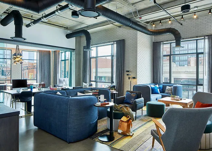 Moxy Short North Columbus